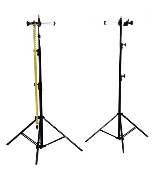 Mobiel achtergrondsysteem voor 1 papierrol, uitbreidbaar naar 3 rollen. Geleverd zonder rol. Max. 250 cm hoog.