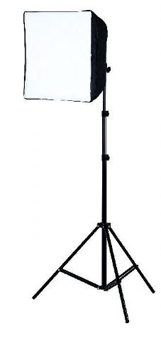 Daglichtset met statief, 4 x 28W lampen en softbox (50 x 70 cm)