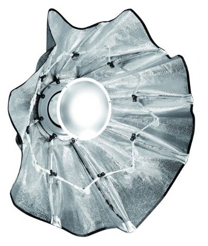 Diameter 70 cm. Snel in- en uitklapbaar door een innovatief paraplu-systeem. Past standaard op flitsers met een Linkstar/Bowens S-bajonet.