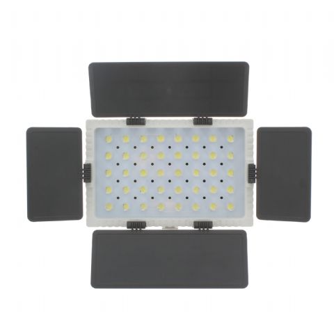 Dimbare LED-lamp met 40 LED's (6500K). Inclusief accu's en vele accessoires om het op, aan of onder je camera te monteren. Lichtopbrengst: 2600 LUX @ 1 meter