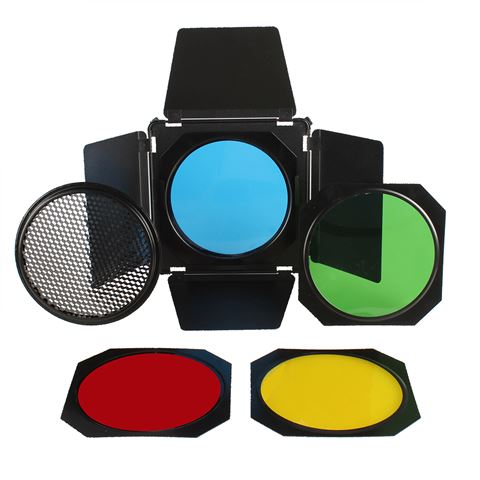 Kleppenset voor studioflitsers of daglichtlampen met daarop een reflector (diameter 18-27 cm). Met afneembare honingraat en 4 kleurenfilters.